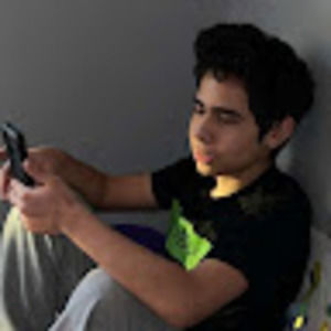 Meet your Posher, Carlos muñoz